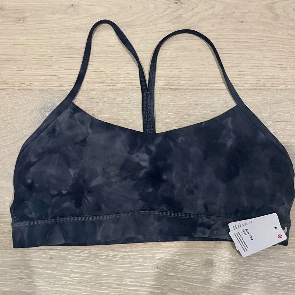 NWT Lululemon Nulu Flow Y Bra sz 12